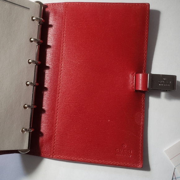 C8,021 Gucci Red Leather Address Book, Planner - Picture 9 of 11